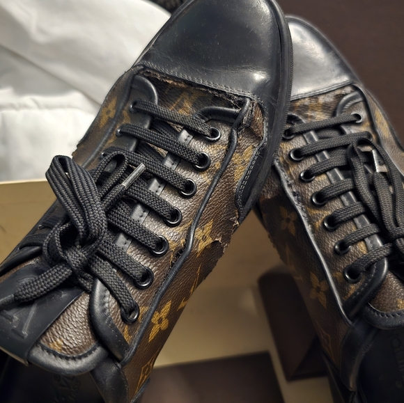 Authentic Louis vuitton monogram sneakers,shoes make offer Needs Tlc Used/ - Picture 1 of 7